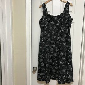 Torrid Size 12 Black Skulls and Roses Swing Dress